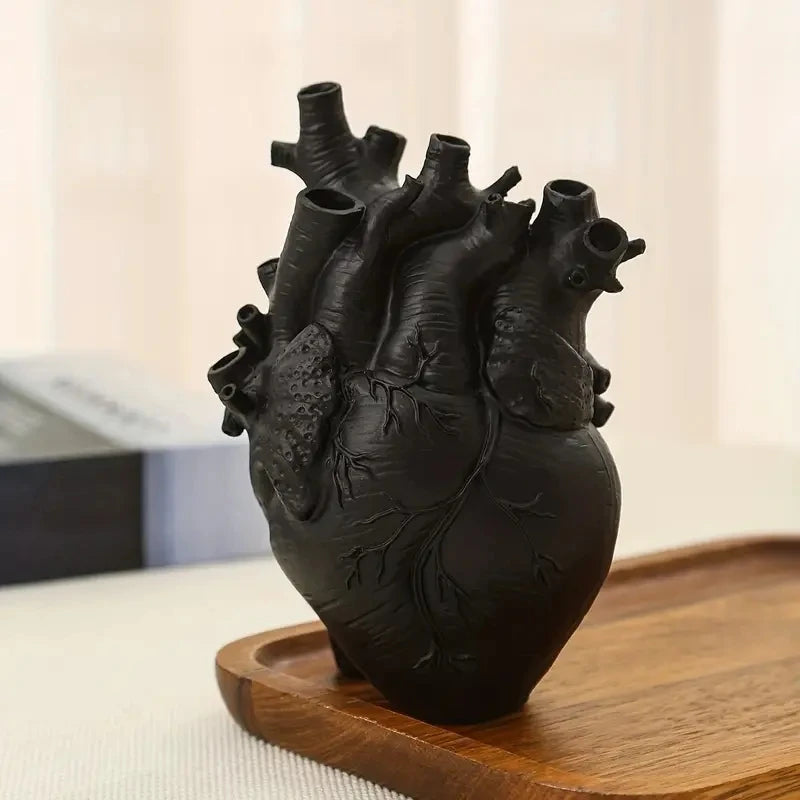 Modern Ornament Heart Shaped Resin Vase