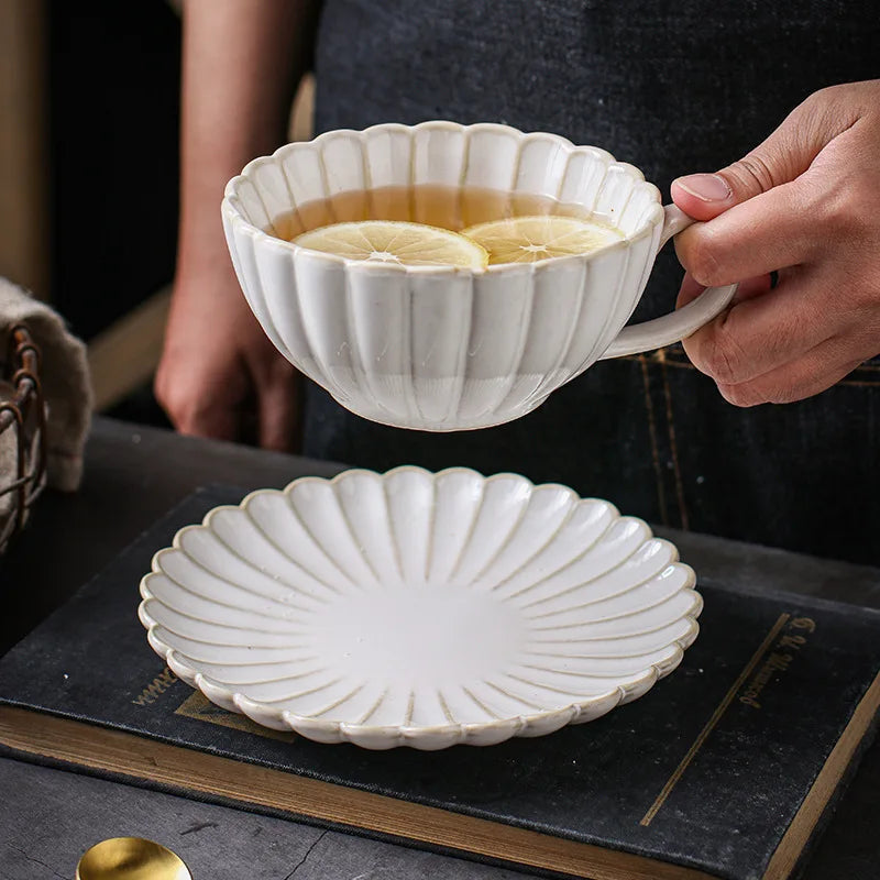 Creative Chrysanthemum Shape Ceramic Cup Set