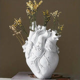 Modern Ornament Heart Shaped Resin Vase