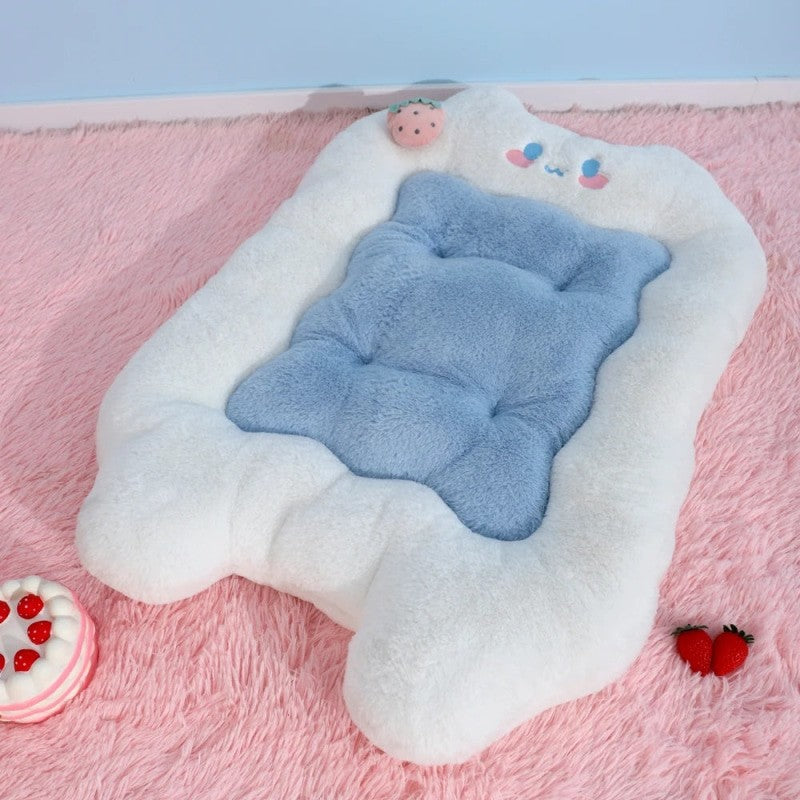 Pet Bed Warm Sleeping Mat with Fruit and Happy Face Decoration