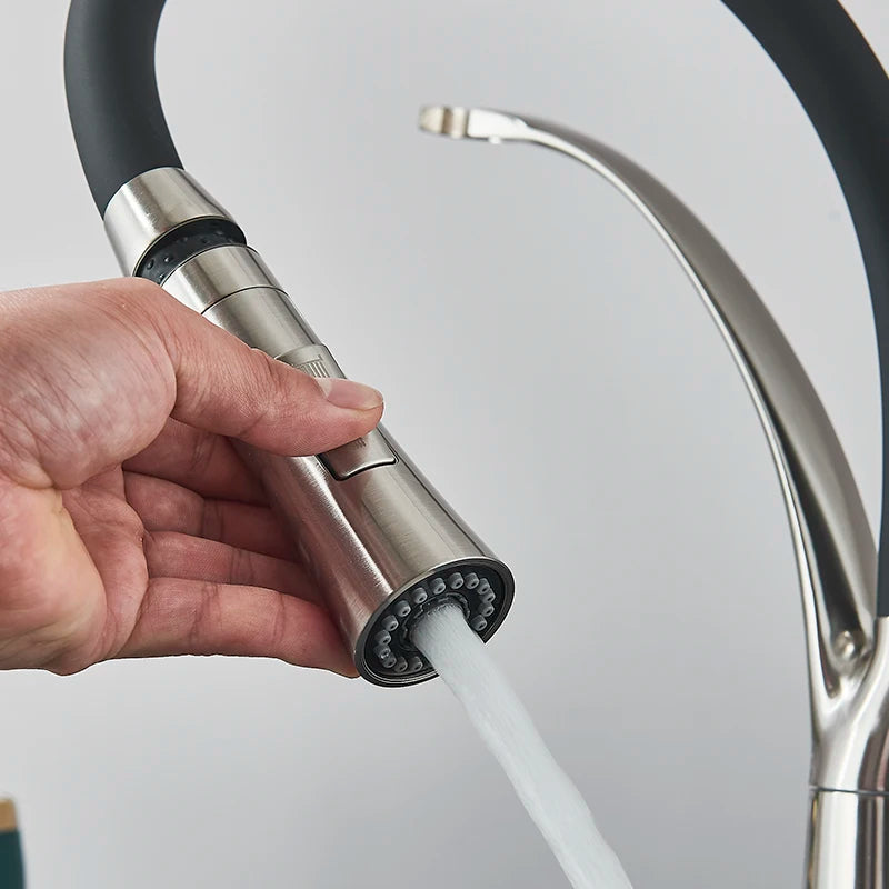Single Handle 360 Rotate Pull Out Spray Sink Faucet