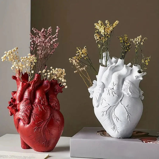 Modern Ornament Heart Shaped Resin Vase