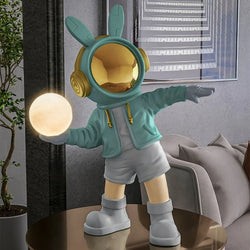Decorative Resin Astronaut Sculpture Lamp Adjustable Light