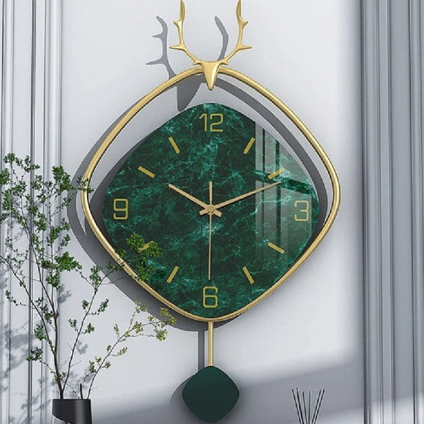 Artistic Nordic Wall Clock Creative Deer Head with Pendulum