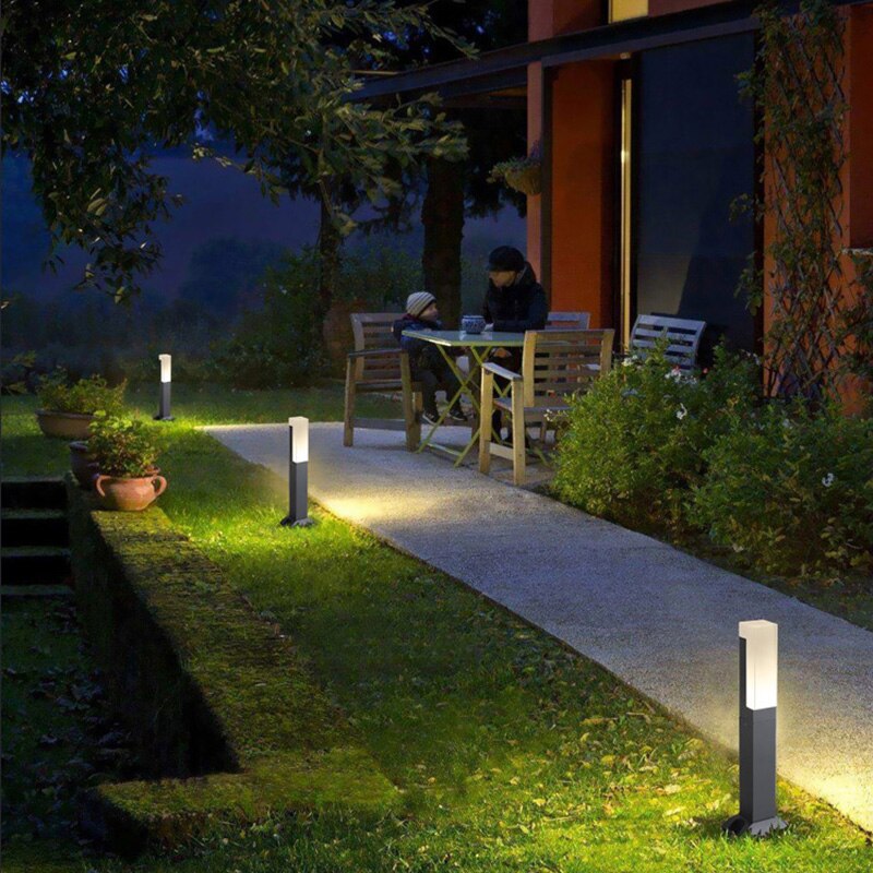 Outdoor Waterproof Aluminum Pillar Lawn Light