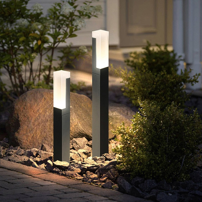 Outdoor Waterproof Aluminum Pillar Lawn Light