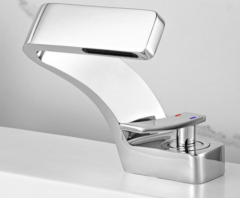 Shovel Style Single Handle Modern Faucet