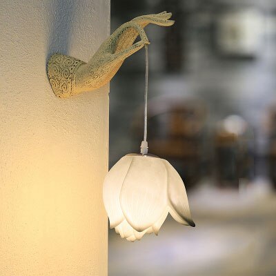 Lotus Hand Wall Lamp