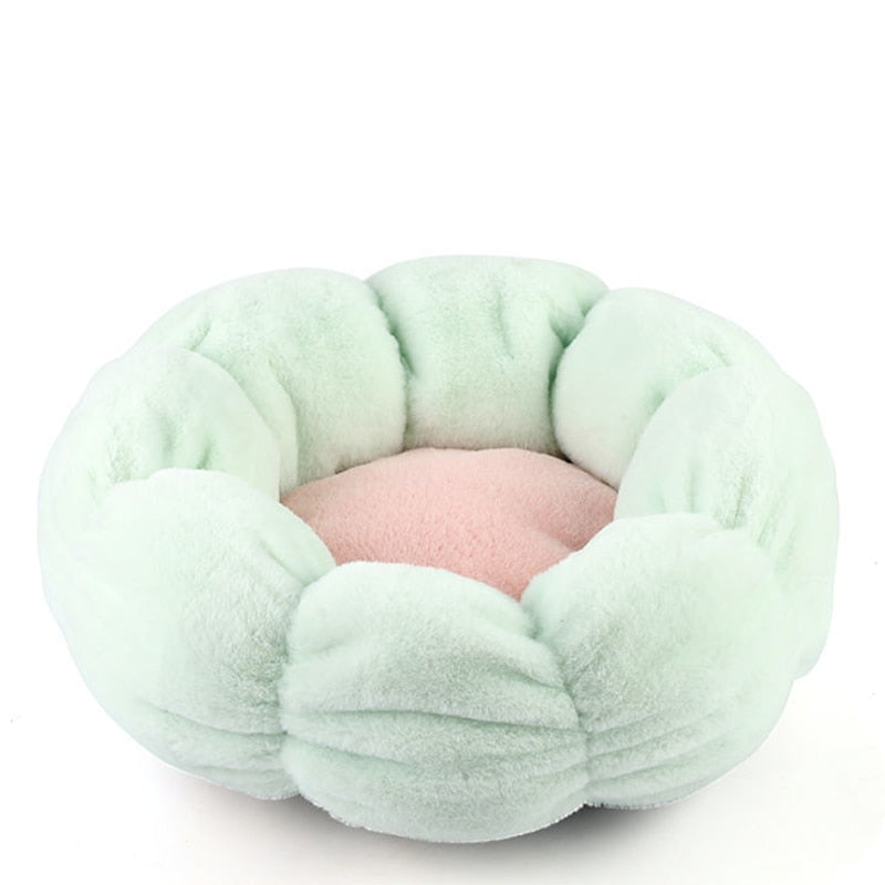 Soft And Comfortable Shaped Faux Fur Bed Flowers For Pet