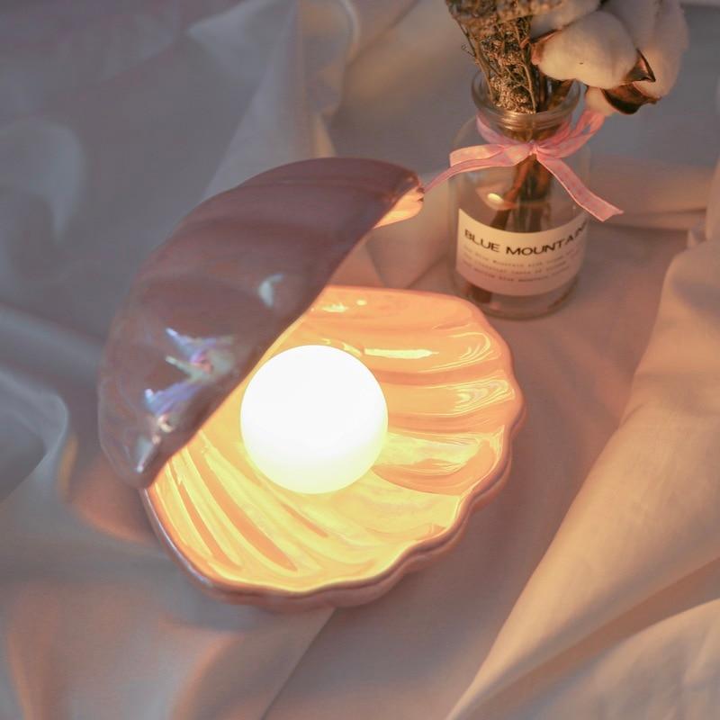 Pearl & Shell Desk Lamp