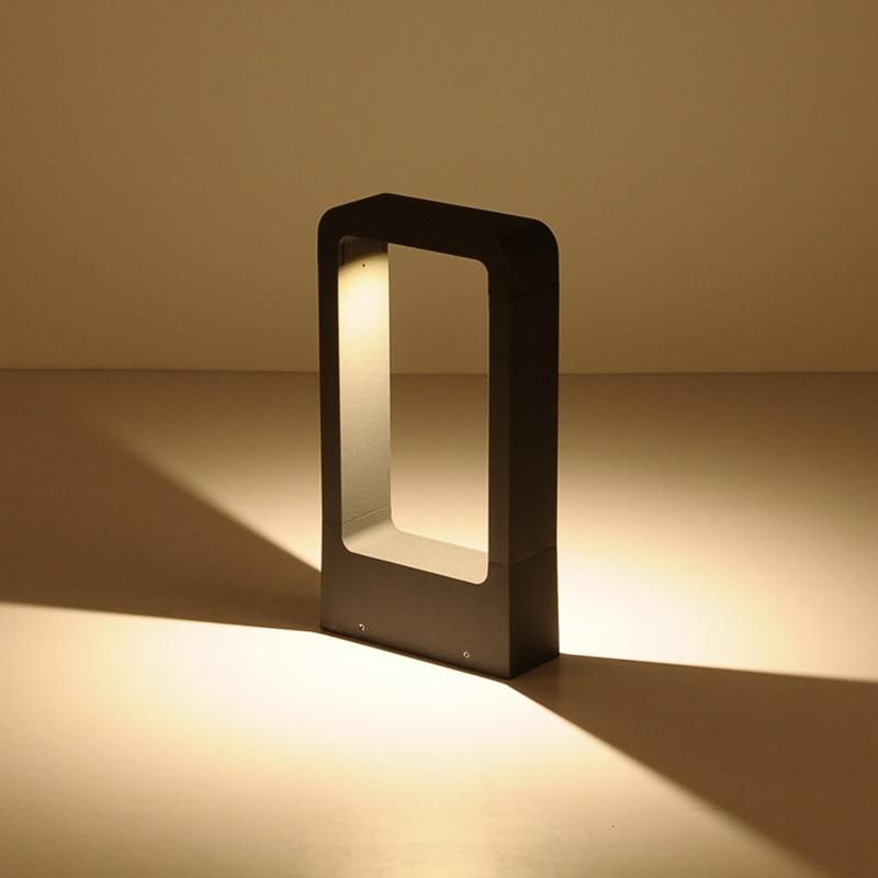 Modern Black Frame Garden Light